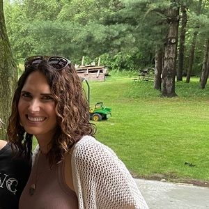 Meet your Posher, Andrea